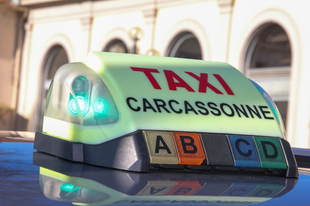 Panneau de toit magnétique Taxi Carcassonne